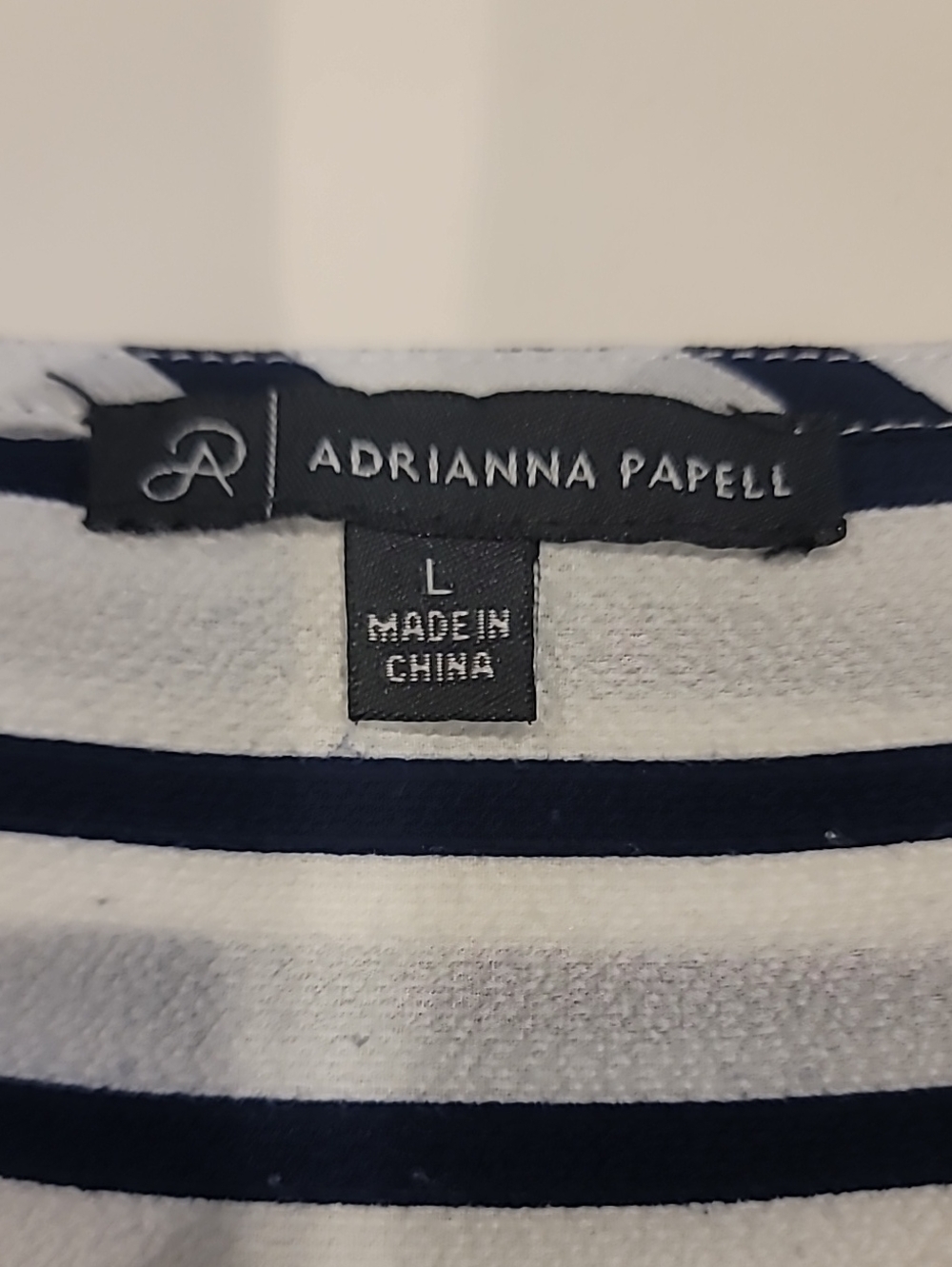 Adrianna Papell White and Navy Vertical Stripe V-Neck Blouse Large - Picture 7 of 11